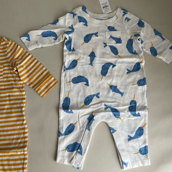 Old Navy Romper 2pack Set - Picture 5 of 16